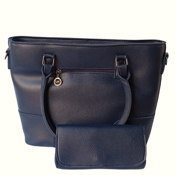 MK PEBBLE GRAIN BAG - Image 9